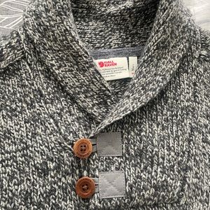 Fjallraven Lada Lambswool Mens Sweater, Medium, Like New Condition.